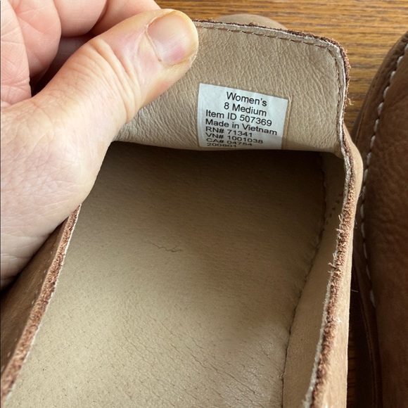 L.L. Bean Slip on Nubuck loafers Size 8 - Picture 5 of 7
